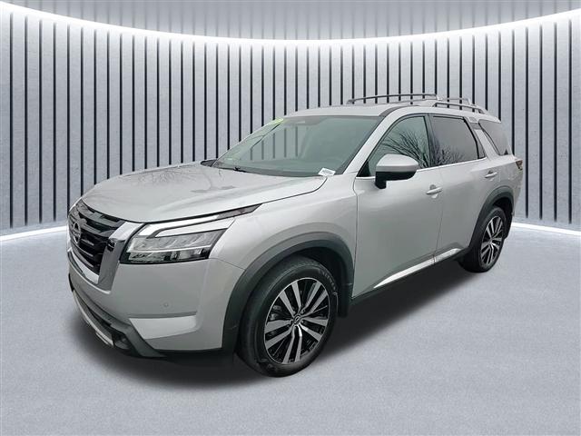 2023 nissan pathfinder platinum 4wd