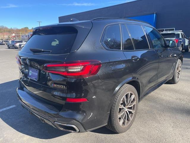 2022 bmw x5 m50i