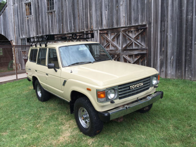 1984 land cruiser fj60 4spd clean carfax excellent condition rear slide windows