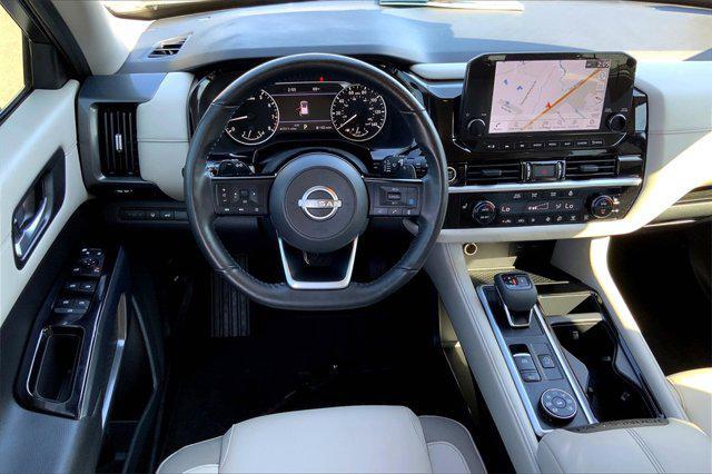 2022 nissan pathfinder sl 4wd