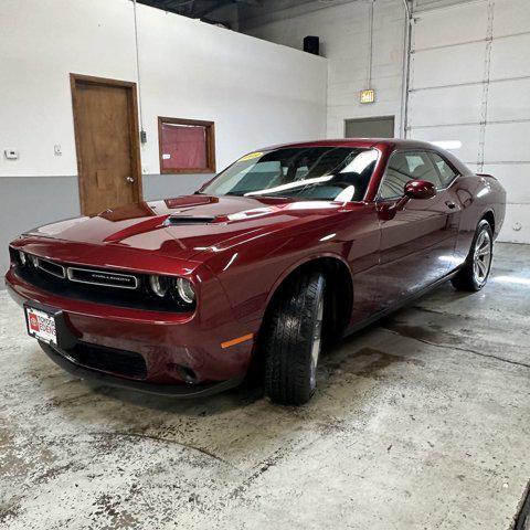 2019 dodge challenger sxt
