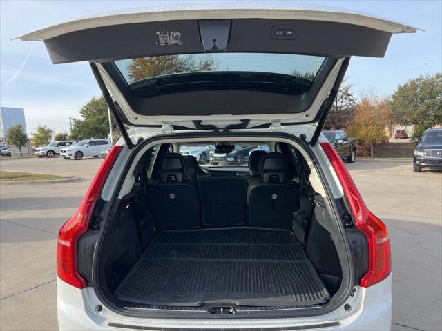 2022 volvo xc90 t6 momentum