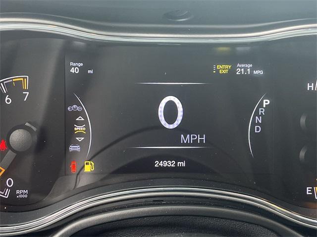 2019 jeep grand cherokee overland