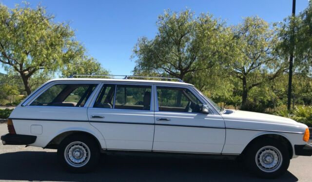 1983 mercedes-benz 300 tdt turbodiesel station wagon owned by frank sinatra's da