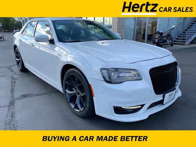 2022 chrysler 300 touring
