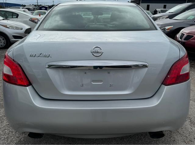 2010 nissan maxima s
