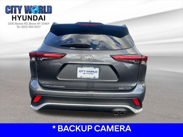 2022 toyota highlander xse