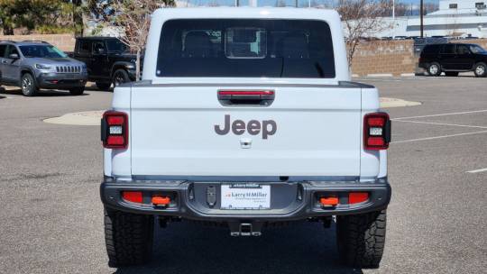 2024 Jeep Gladiator