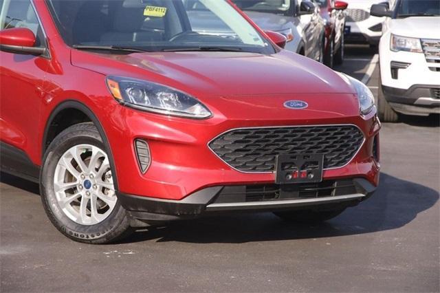 2021 ford escape se