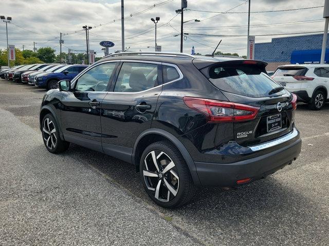 2022 nissan rogue sport sl
