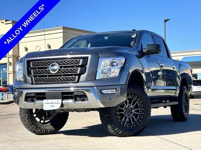 2021 nissan titan sv