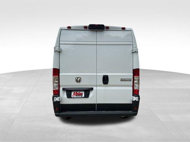 2024 ram promaster 2500 high roof