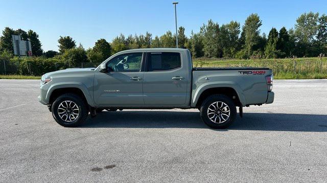 2022 toyota tacoma trd sport