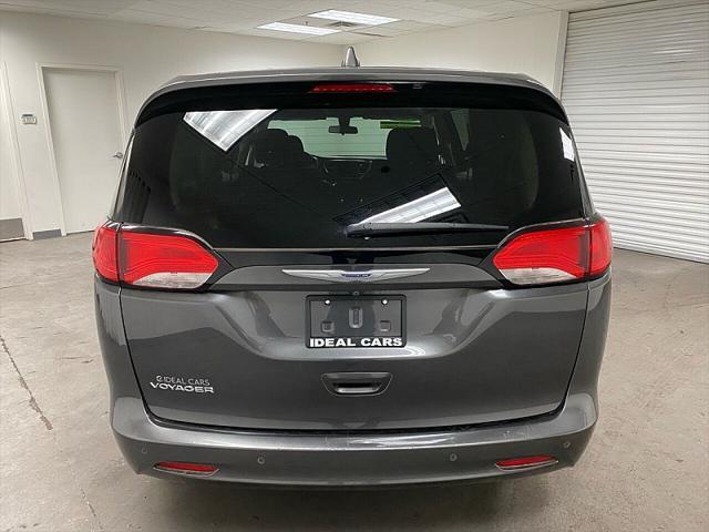 2020 chrysler voyager lx