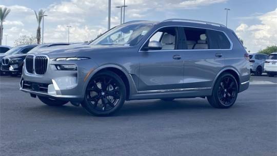 2025 BMW X7