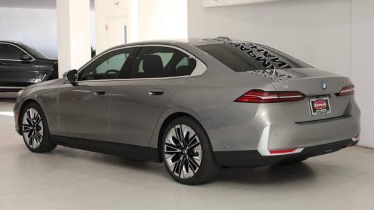 2025 BMW i5