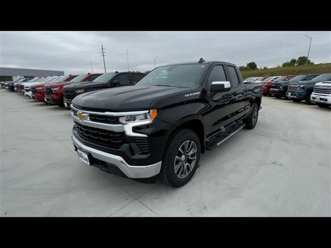 new 2025 chevrolet silverado 1500 lt