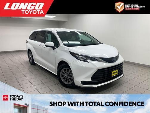 2023 toyota sienna