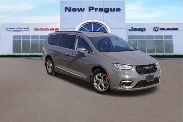 2022 chrysler pacifica limited