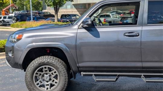 2023 toyota 4runner trd off-road premium