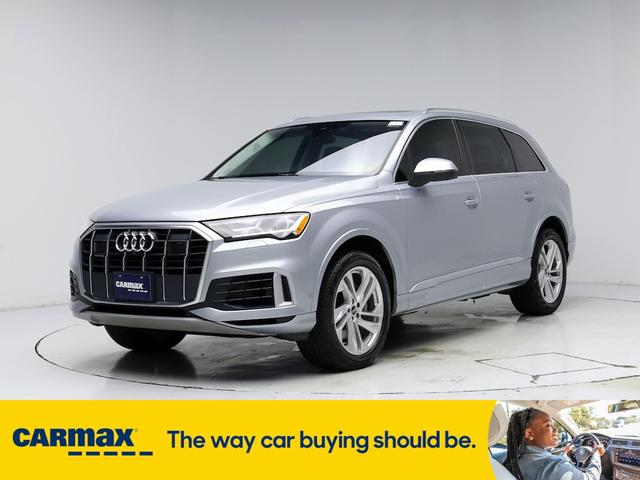 2023 audi q7 premium plus