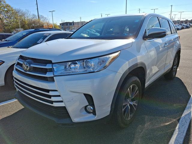 2019 toyota highlander le plus