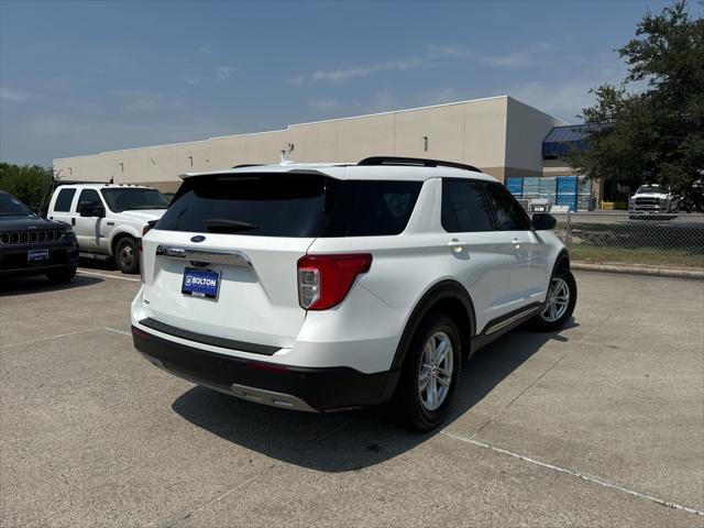 2022 ford explorer xlt