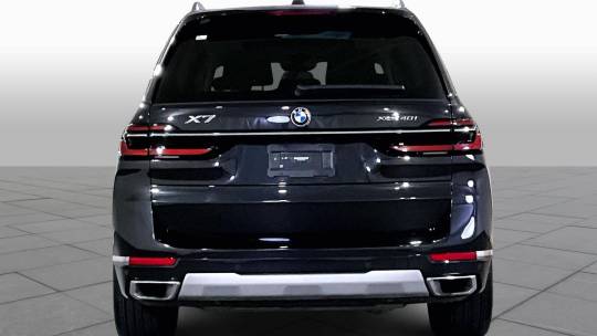 2023 BMW X7