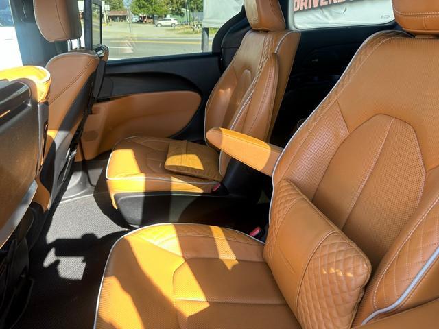 2022 chrysler pacifica hybrid pinnacle
