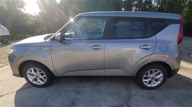 2022 kia soul s