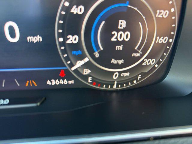 2018 volkswagen golf r 2.0t w/dcc & navigation