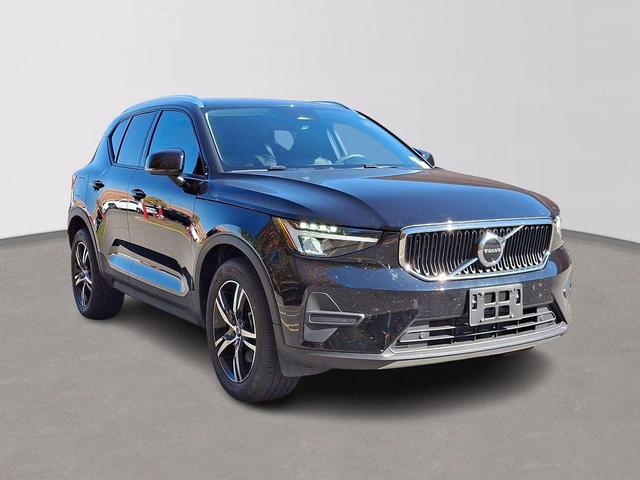 2023 volvo xc40 b5 core