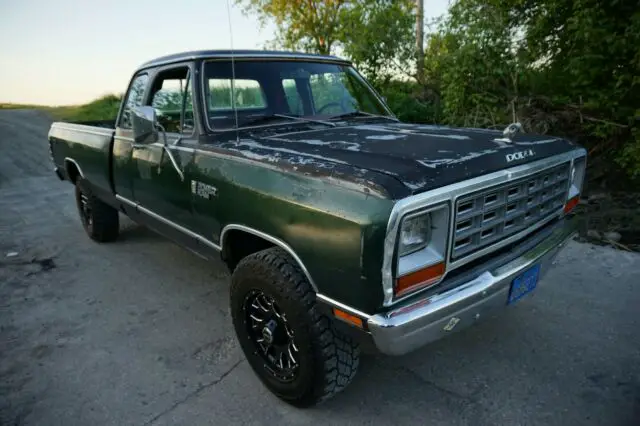 1982 dodge ram w150 club can 4x4