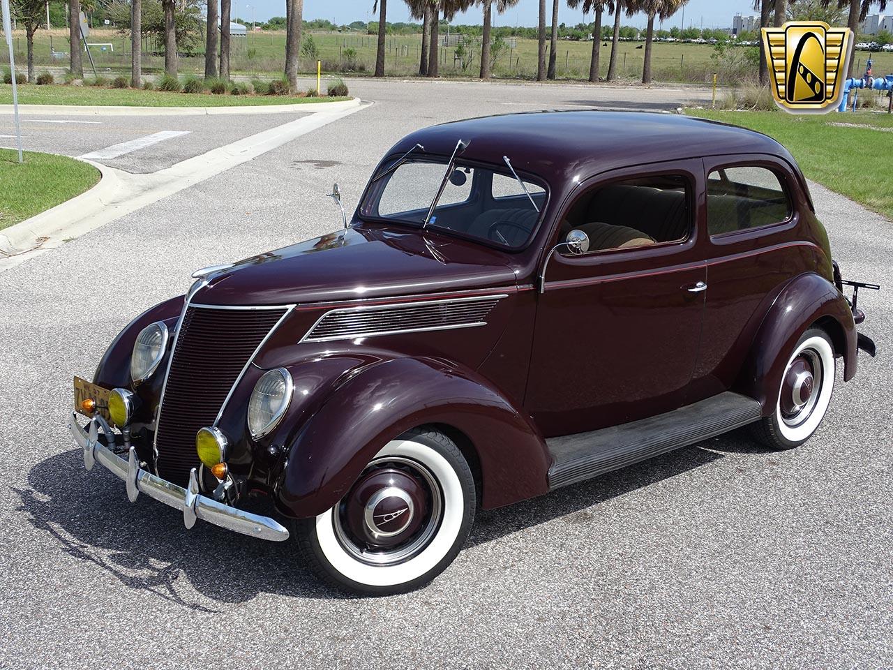 1937 ford tudor