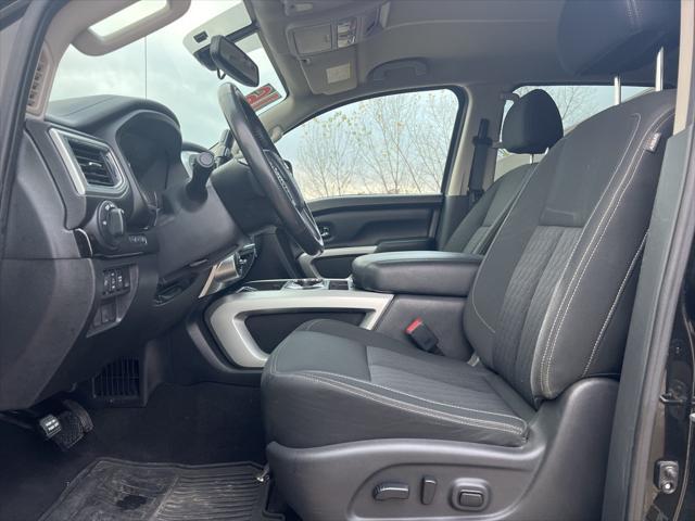 2016 nissan titan xd sv