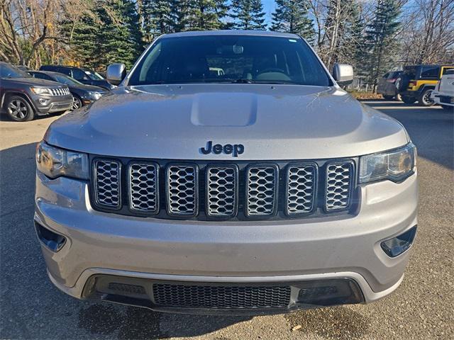 2019 jeep grand cherokee altitude