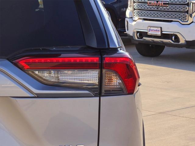 2023 toyota rav4 xle