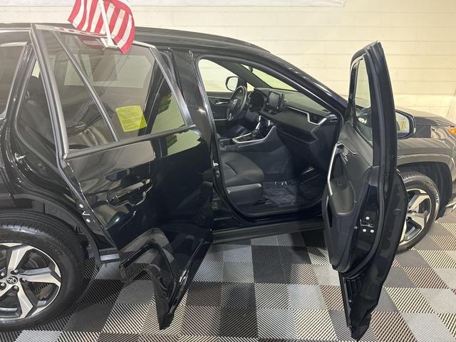 2022 toyota rav4 prime se