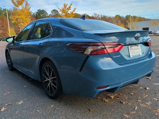 2023 toyota camry se