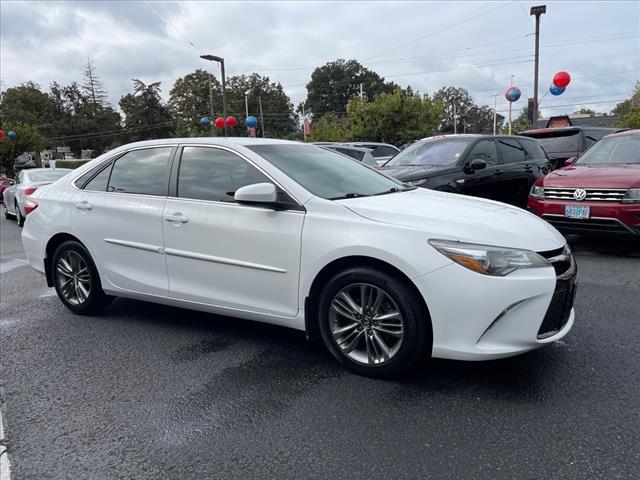 2016 toyota camry se