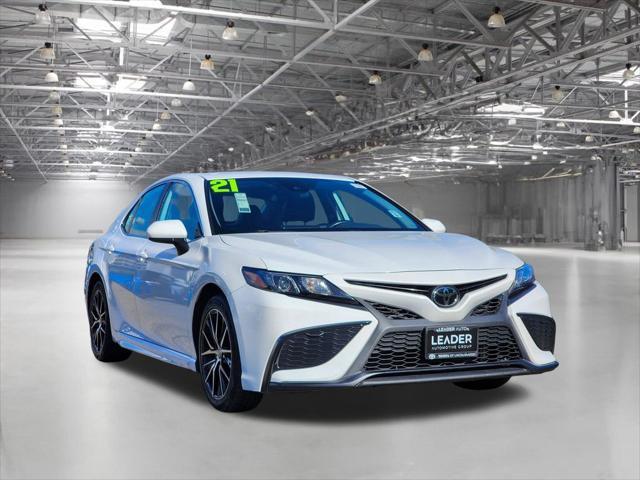 2021 toyota camry se