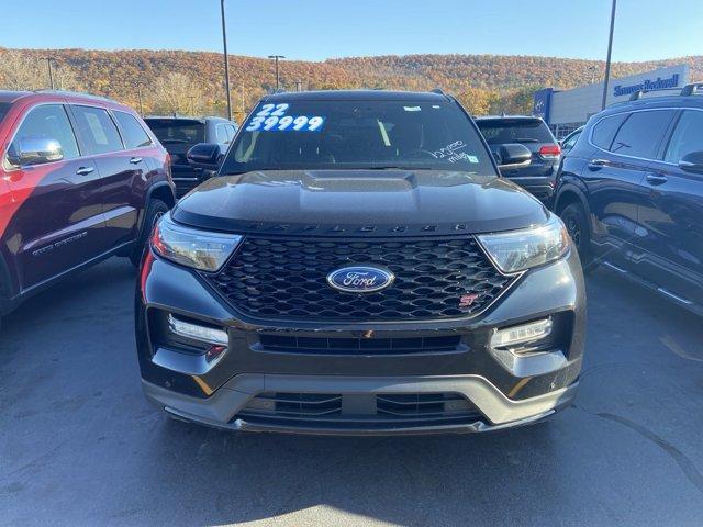 2022 ford explorer st