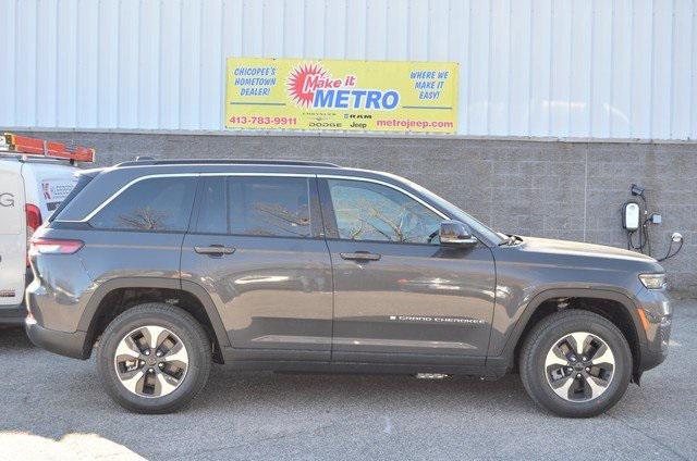 2024 jeep grand cherokee 4xe base