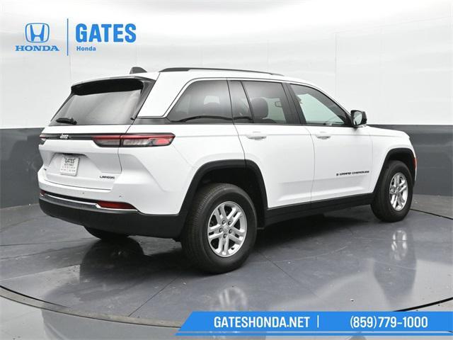 2022 jeep grand cherokee laredo
