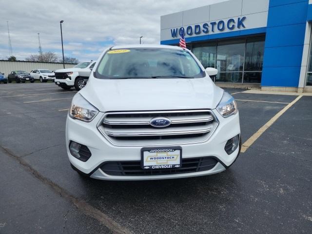 2019 ford escape se