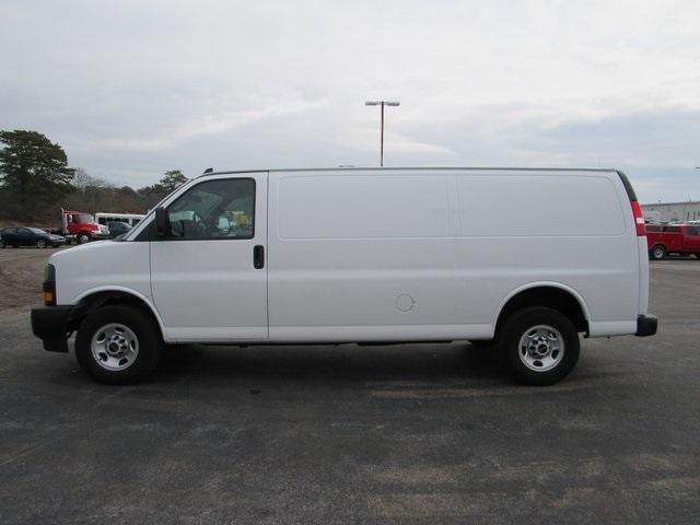 2023 gmc savana 2500 work van