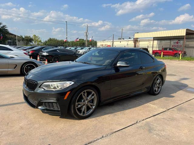 2016 bmw m2 base