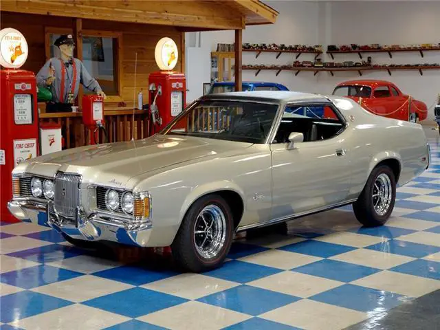 1971 mercury cougar xr7 â€“ light pewter metallic / black