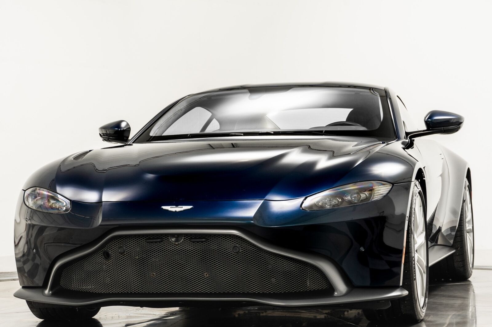 2020 aston martin vantage
