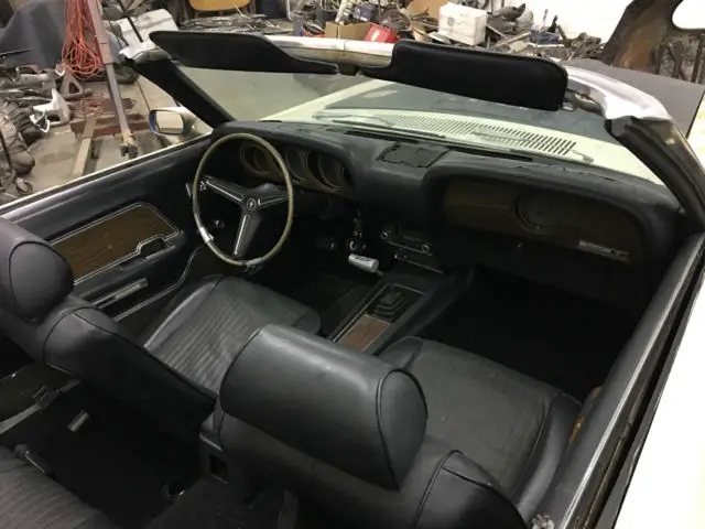 1969 ford mustang convertible 302 v-8 4 speed